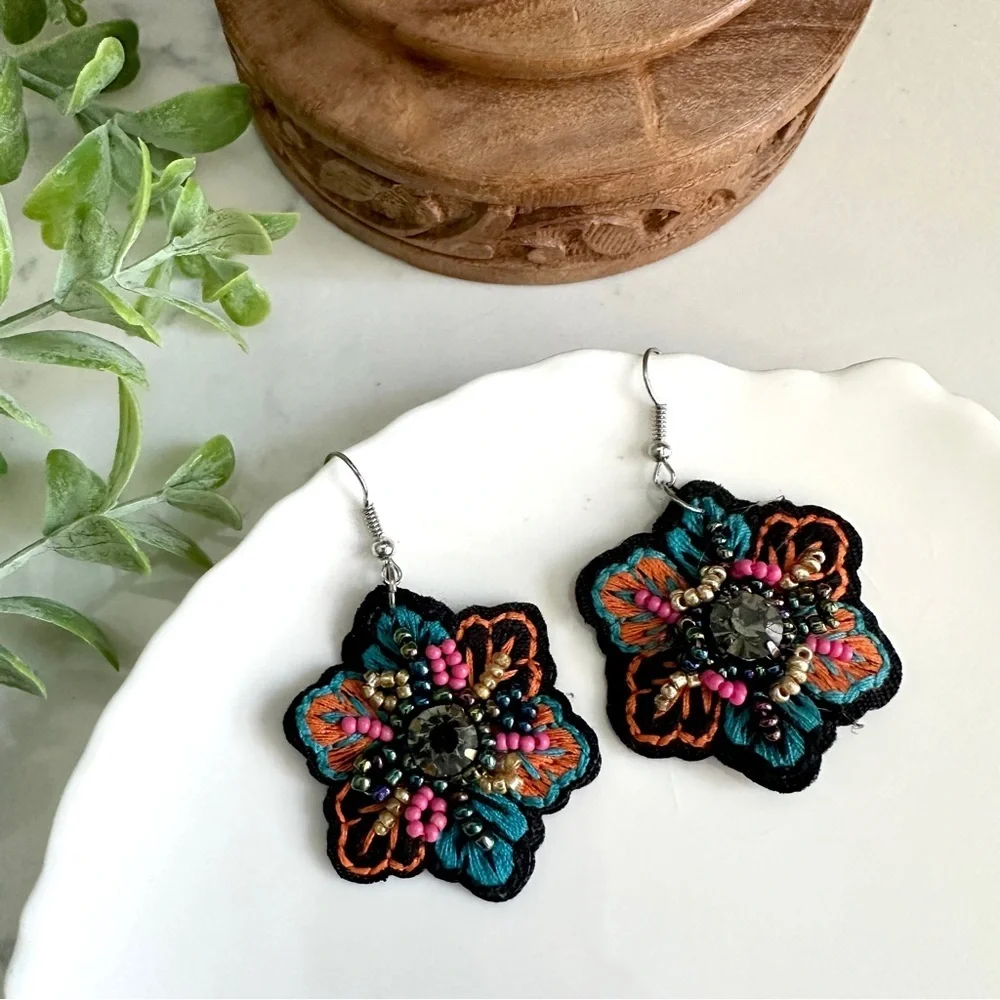 2/$30🌵 Boho Moody Embroidered Beaded Floral Earrings Style Dangle Jewelry NEW